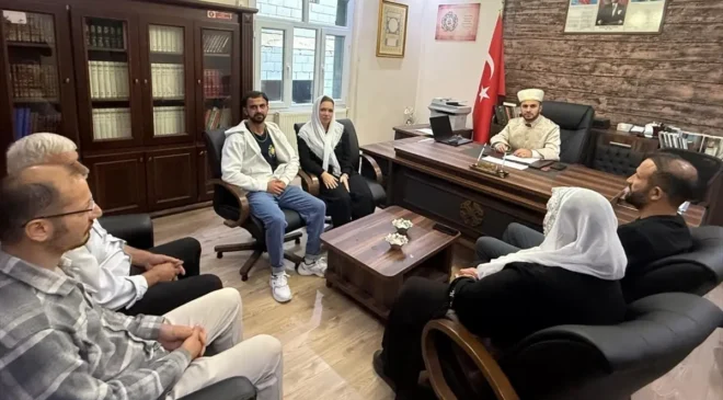 İsveçli Sara Madelen Engman, Türkiye Uludere’de Müslüman olup ‘Meryem Sara’ ismini aldı.